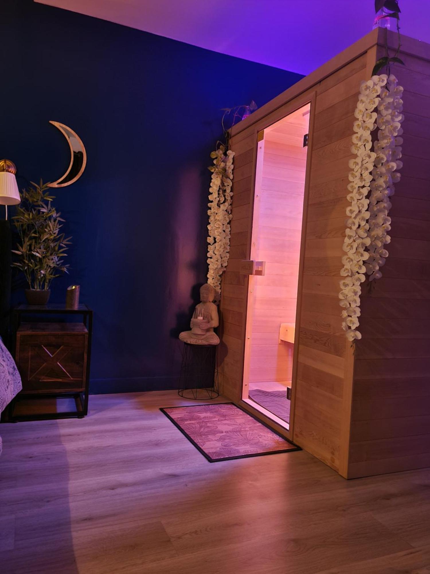 Sauna & Detente - Suite Privee - Tours - Netflix Buitenkant foto